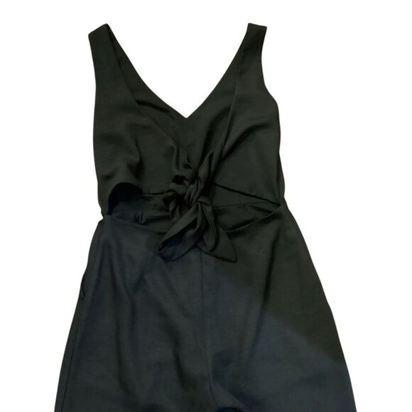 Mod Ref Paige Jumper Womens Size M Black Jumpsuit Open Tied Back Wide Leg Crop - Picture 9 of 14